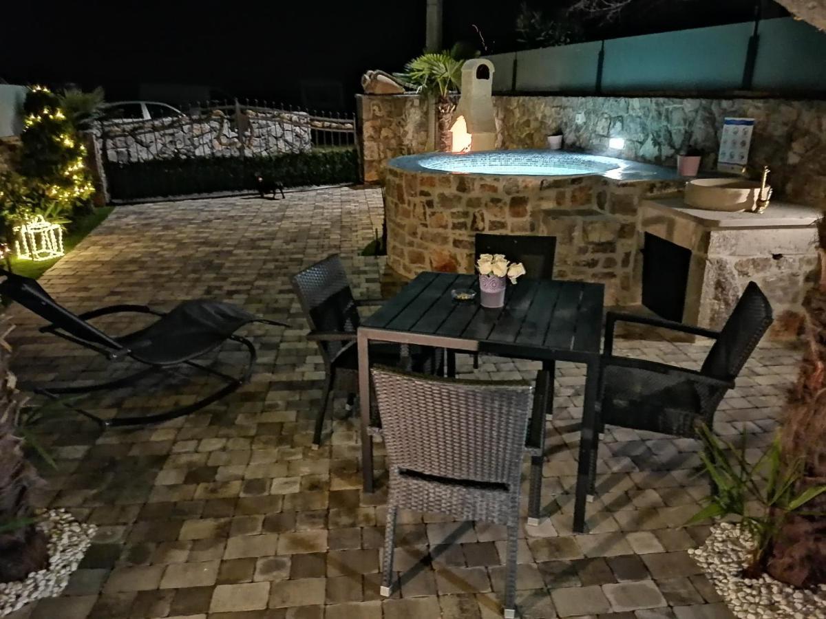 Apartman Brajutovci 26 Kornic Exterior photo